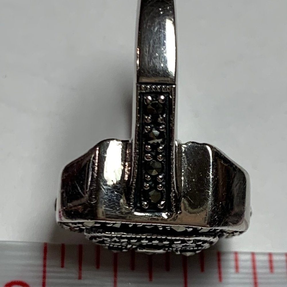 925 Sterling Silver & Marcasite Ring - SZ 7 1/2 - Picture 5 of 7